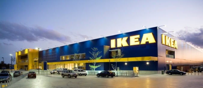 Ikea , perusahaan raksasa yang menjual berbagai produk furniture baru ___